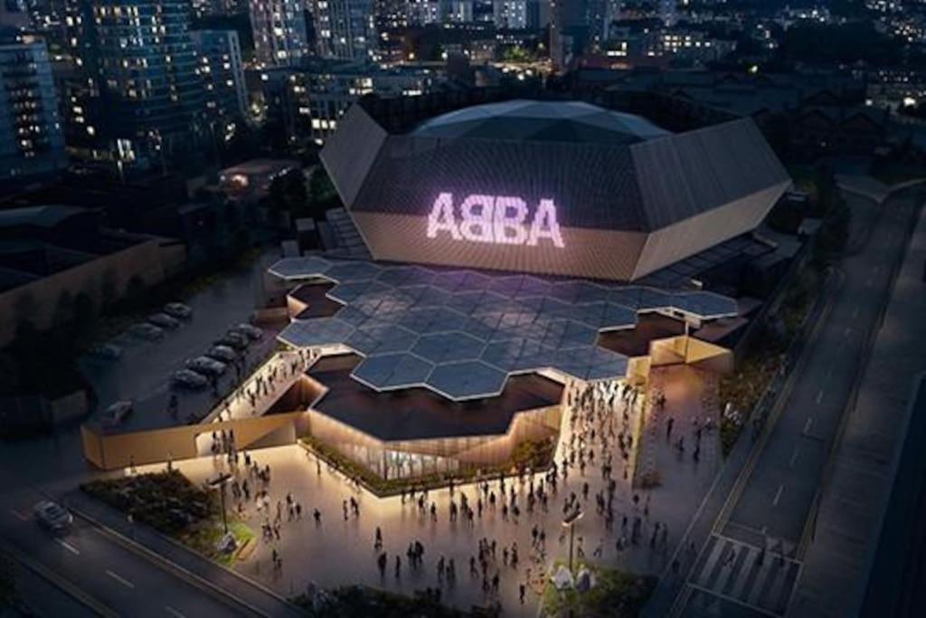 Full Apartment Close To Excel Centre, London City Airport , O2 Arena Екстер'єр фото